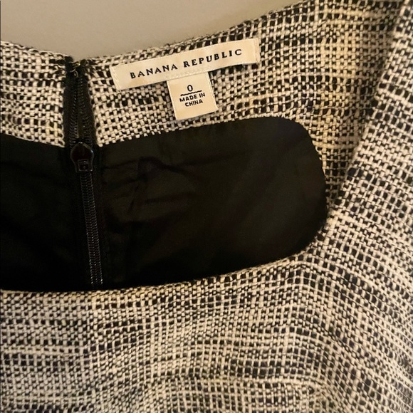 Banana Republic Wool/Cotton Blend Shift, Size 0 - like new, timeless, versatile - Picture 11 of 11